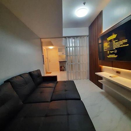 Beach Front Living In The Heart Of The City, Azure Residences Manilla Buitenkant foto